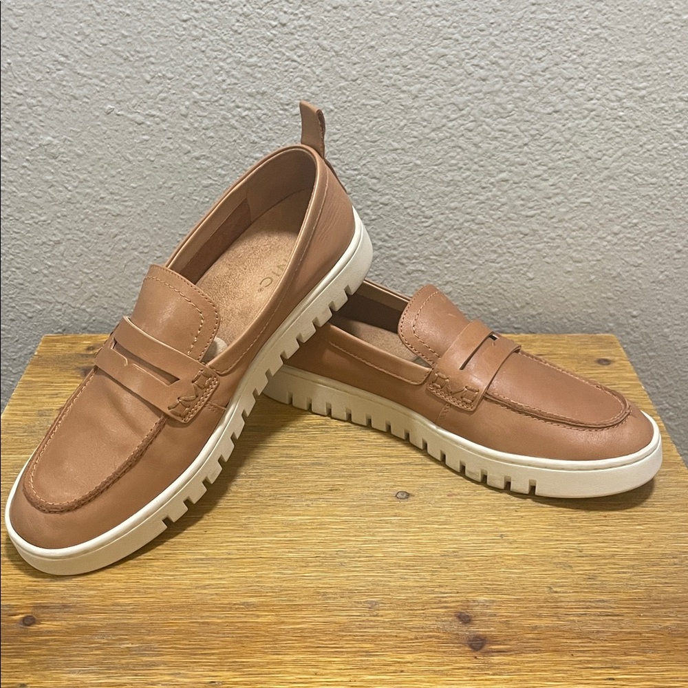 Vionic Uptown Loafer, size 8 - Picture 4 of 9